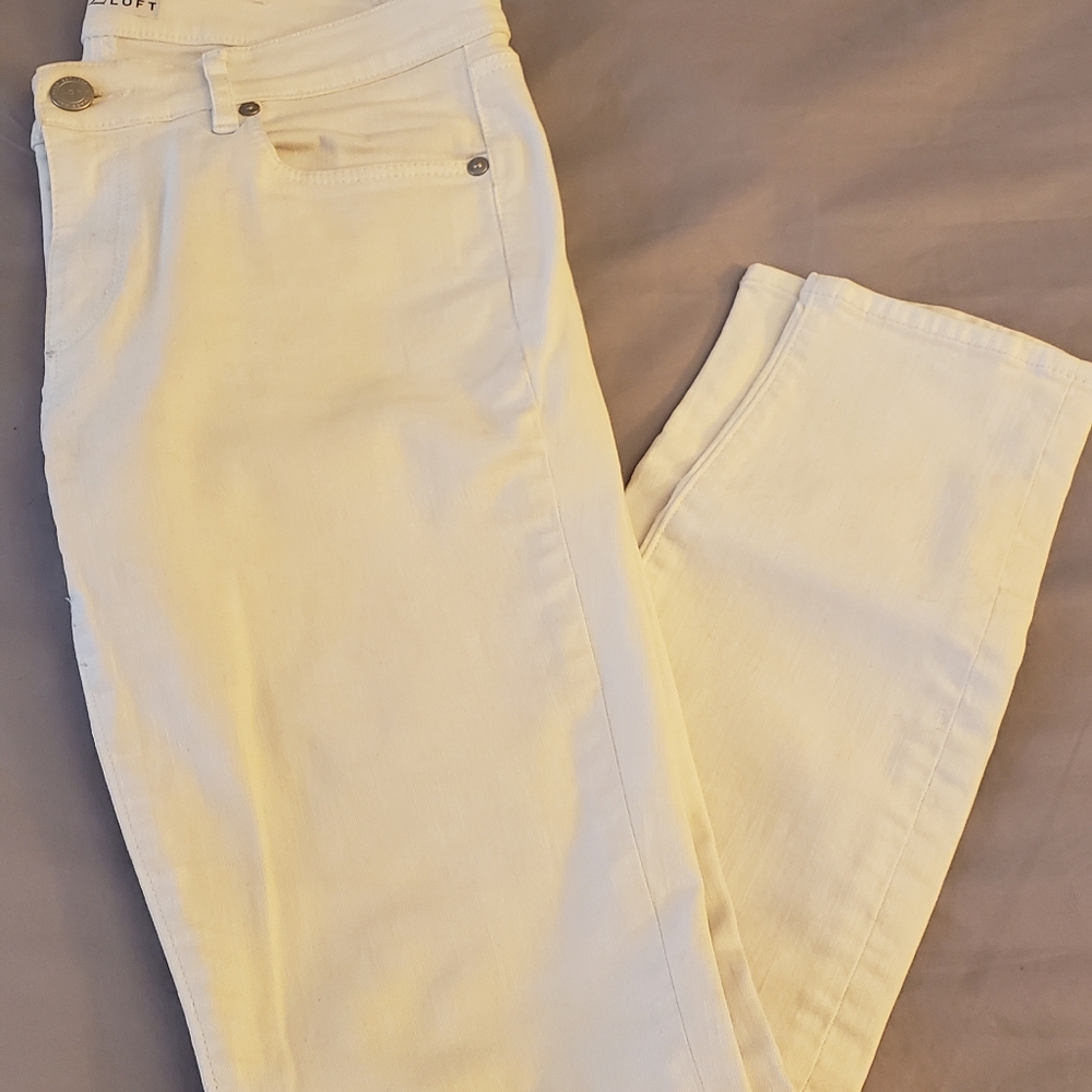 White skinny jeans